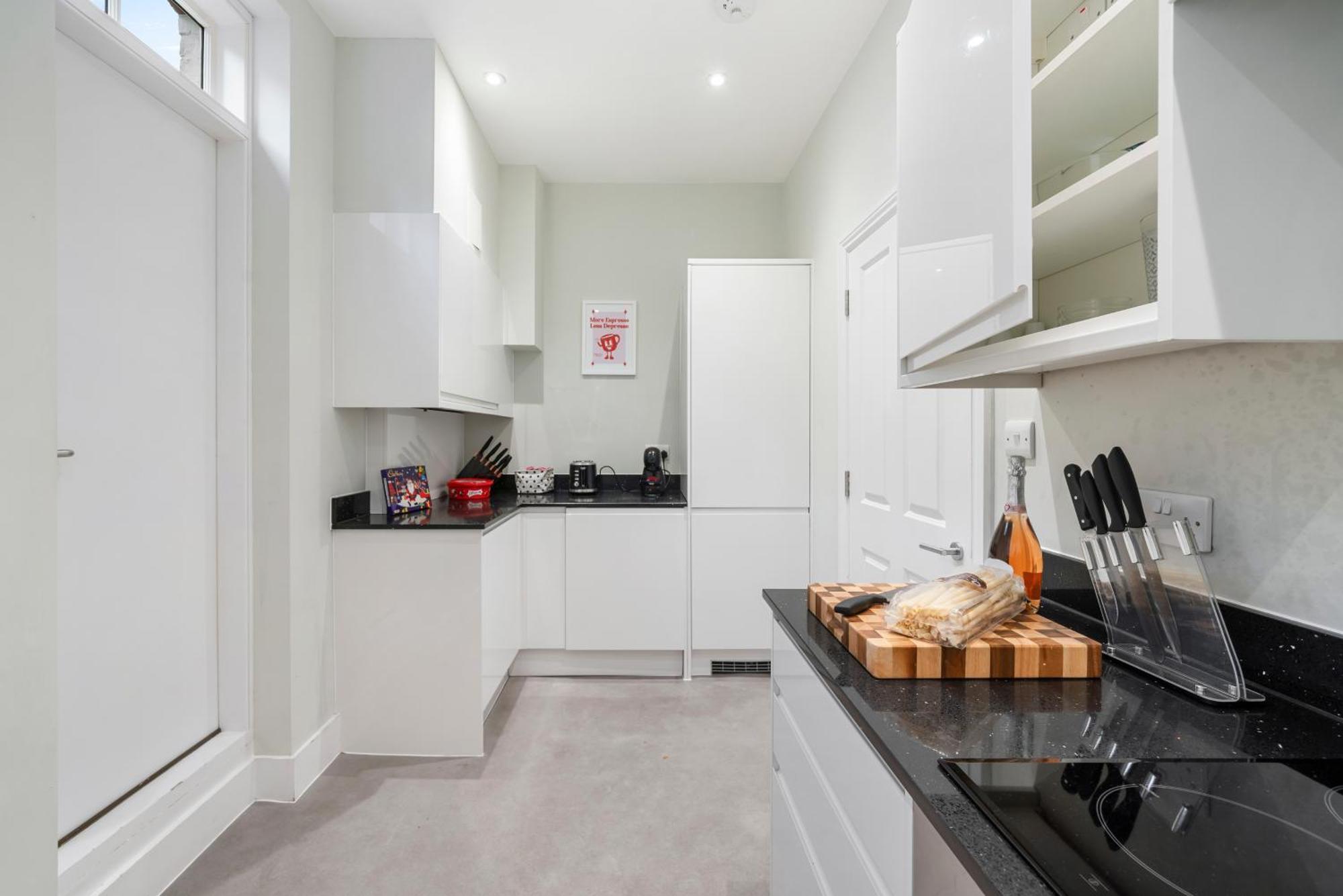Chic 2 Bed Maisonette In Mayfair 32A London Exterior photo